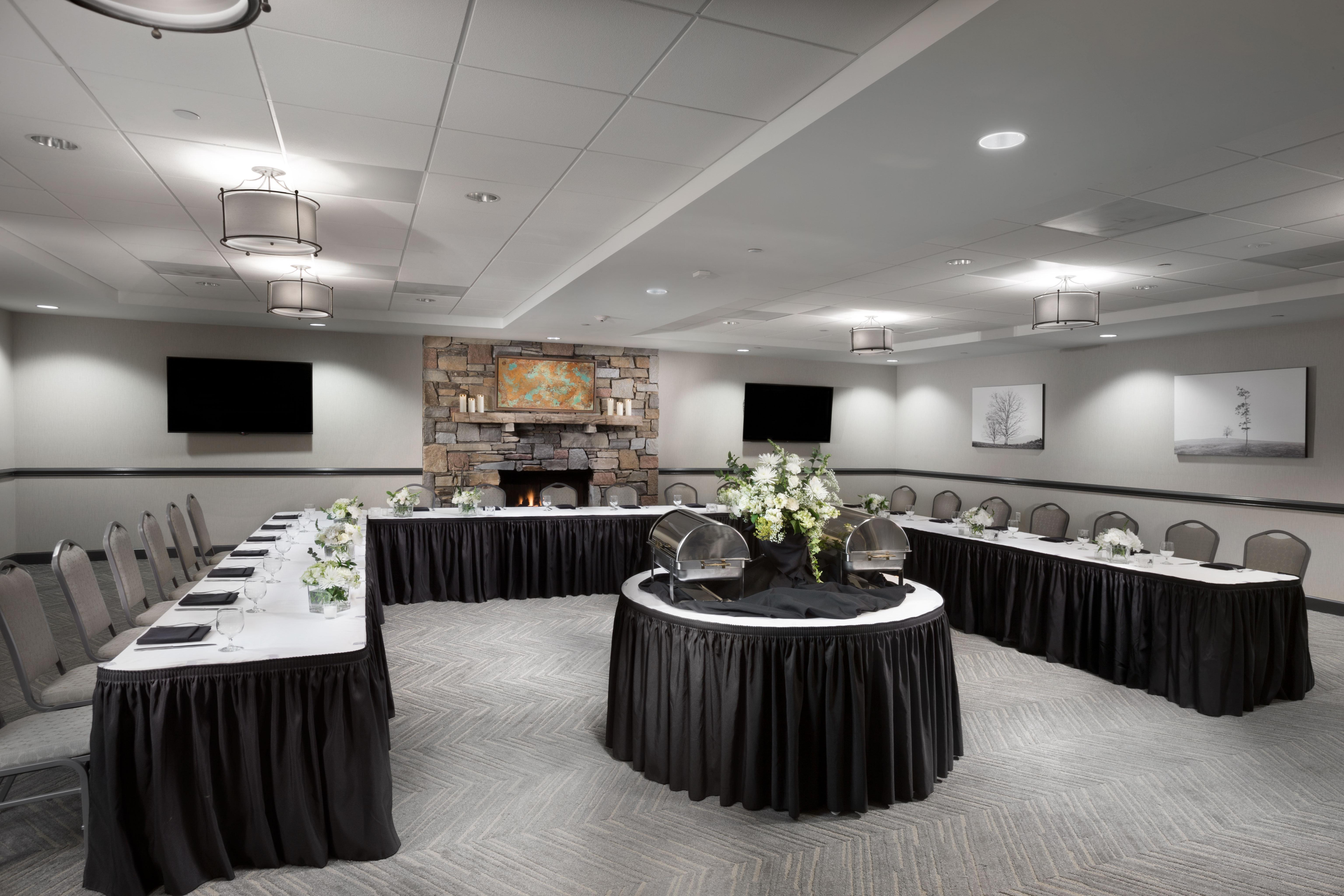 Holiday Inn Asheville East-Blue Ridge Pkwy By Ihg Exterior photo